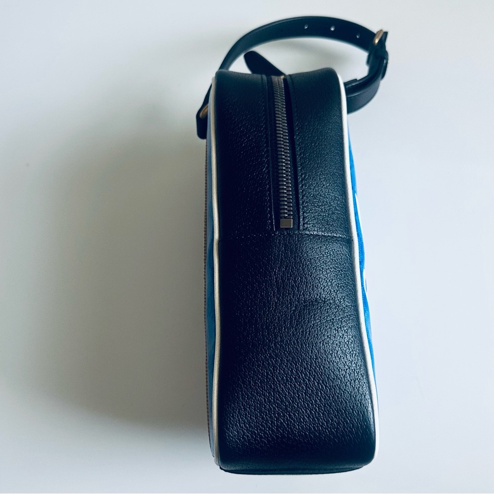 Gucci x Adidas Blue Belt Bag with White Accents - Picture 3 of 13